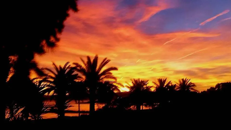 Apartment Appartement Sur La Plage, Le Royal Beach Saint-Laurent-du-Var